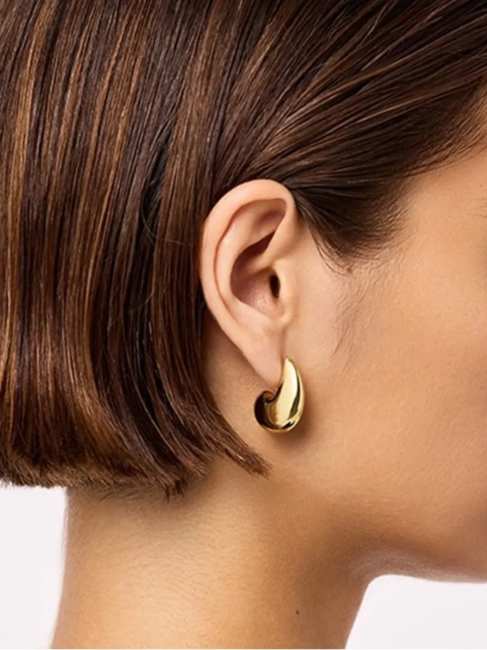 NWT Ana Luisa Palolma Medium Hoop Earrings in Gold